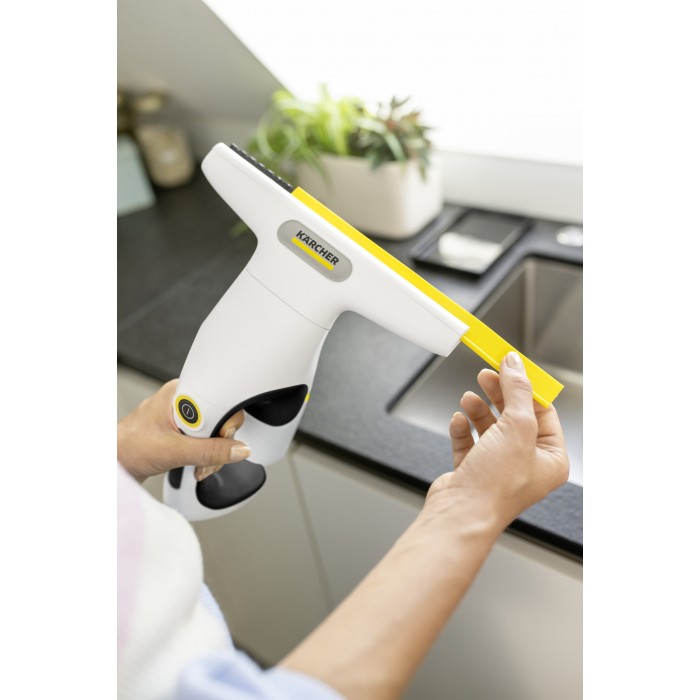 Віконний пилосос Karcher WV 1 Compact Care (1.633-628.0)