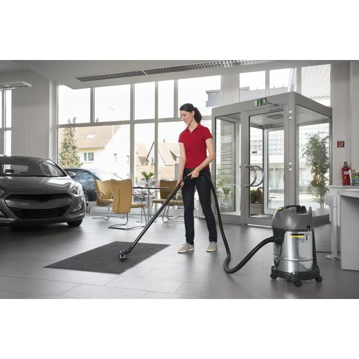 Пылесос для влажной и сухой уборки Karcher NT 30/1 Me Classic (1.428-568.0)