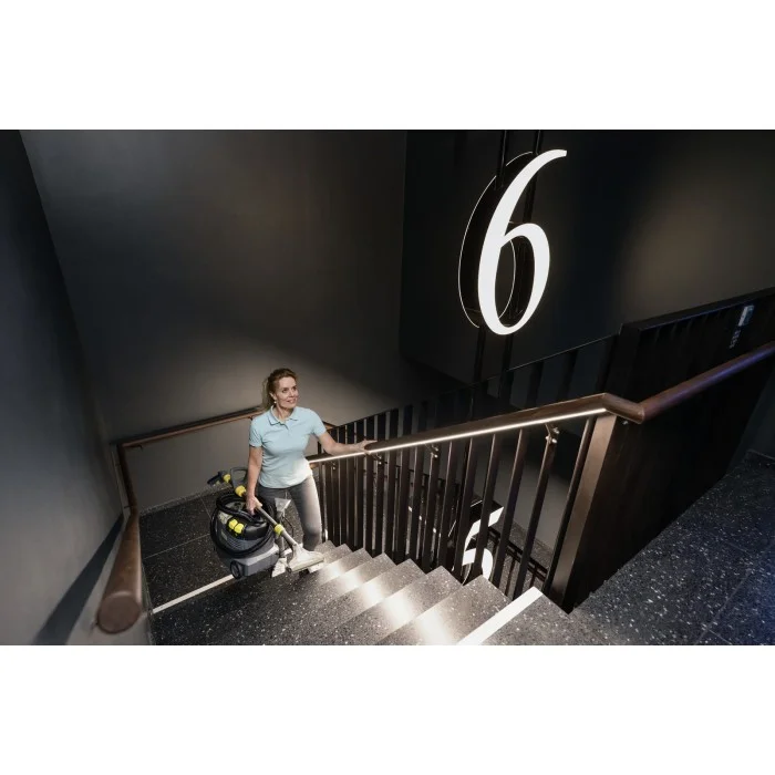 Моющий пылесос Karcher Puzzi 8/1 Adv (1.100-241.0)