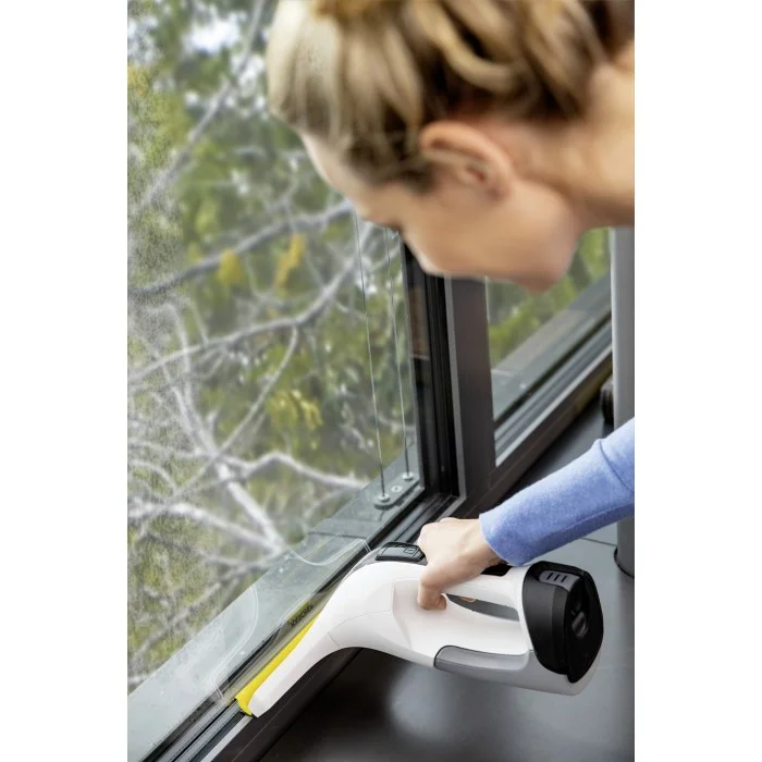 Оконный пылесос Karcher WV 4-4 Plus (1.633-540.0)