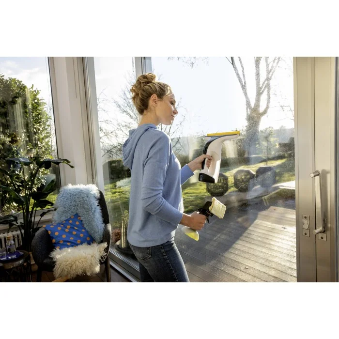 Оконный пылесос Karcher WV 4-4 Plus (1.633-540.0)